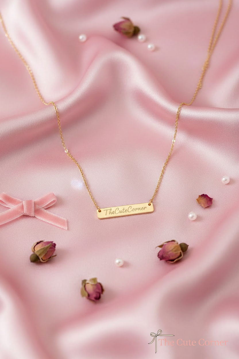 TheCuteCorner Bar Necklace with Logo